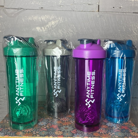 Anytime Fitness shaker bottles - Picture 2 of 3